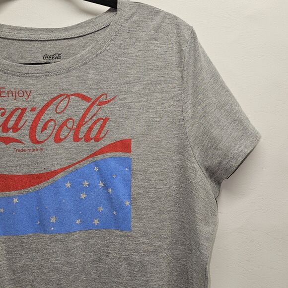 Coca-Cola Unity Collection Maurice's 1971 Vintage Flag Graphic Gray Soft Blend - Picture 2 of 13